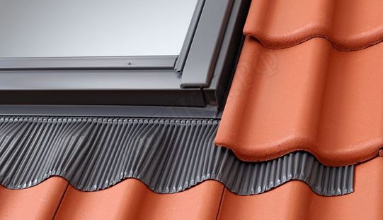 Оклад EZV-A, EZV-P для профильных кровельных материалов высотой профиля до 4.5 см 550*980 Оклад EZV-A, EZV-P для профильных кровельных материалов высотой профиля до 4.5 см 550*980