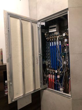 Люк под плитку Секрет 3.0 400*900, с антипровисом Люк под плитку Секрет 3.0 400*900, с антипровисом